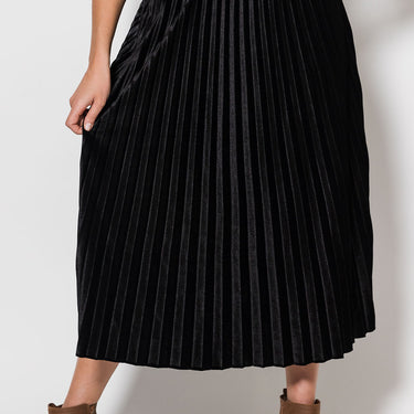 Pleated Velour Skirt | Black