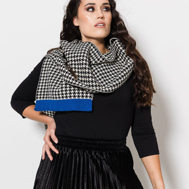 Houndstooth Cotton Wrap | Blue