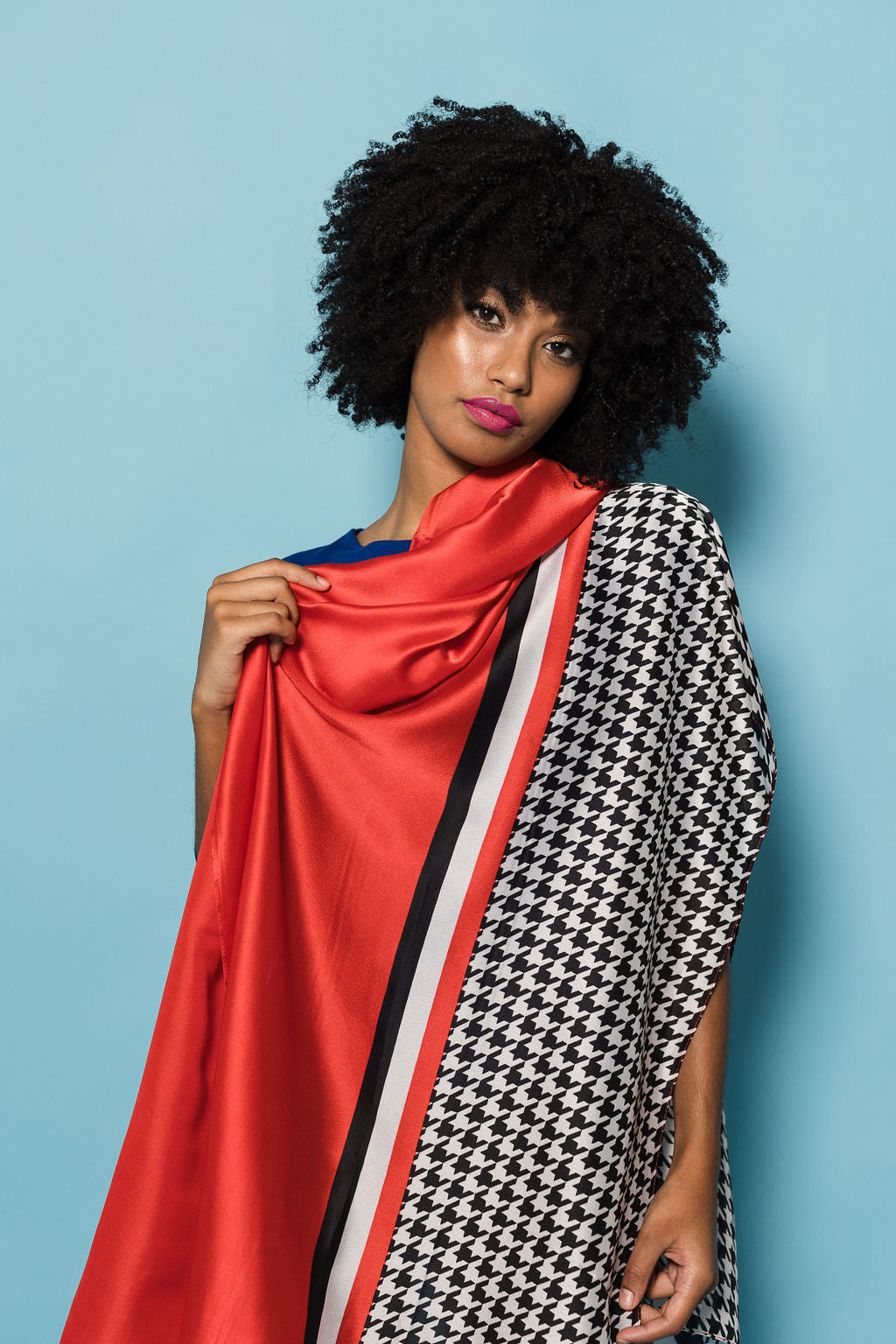 Large Silky Scarf | Houndstooth Red/Black