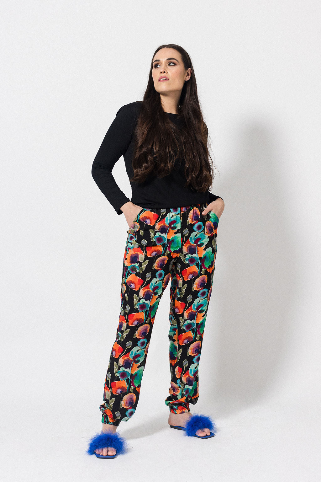 Ateljee Jogger '24 | Black Floral Print